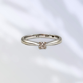 Золотое кольцо с белым бриллиантом 01-200046211