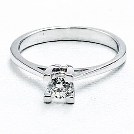 Золотое кольцо белого цвета с белым бриллиантом 01-200099427