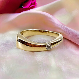 Кольцо из золота в желтом цвете с белым бриллиантом 01-200046195