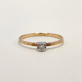 Кольцо из золота с белым бриллиантом 01-200065597